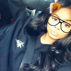 Meet your Posher, Ashley